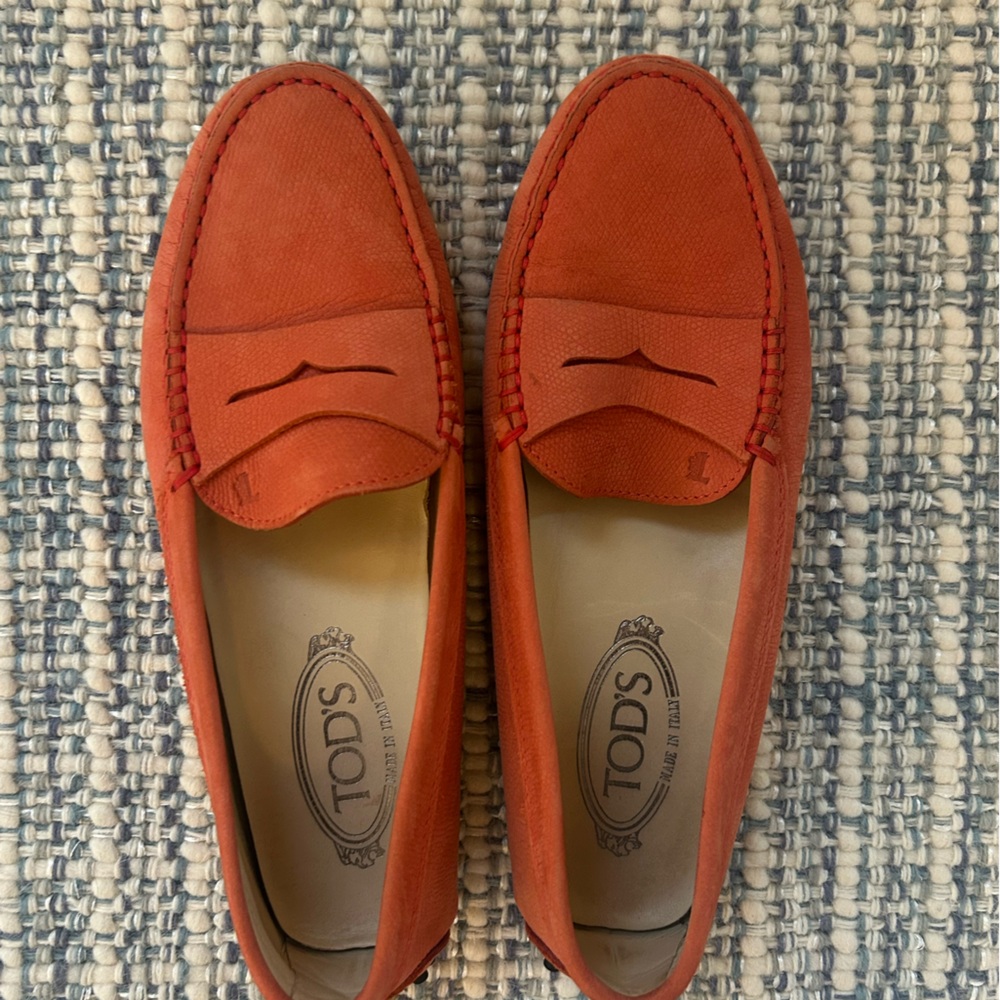 Tod's Women's Coral Loafers